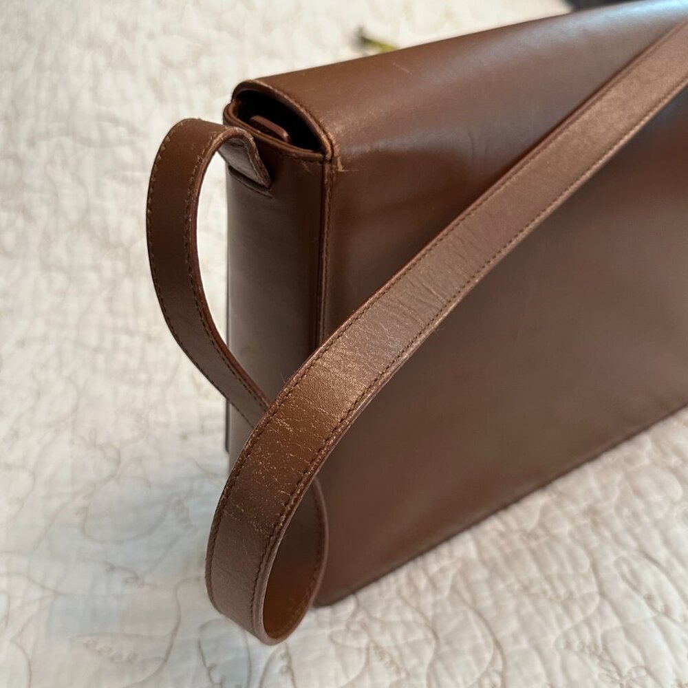 Authentic Vintage Gucci Square Flap Leather Shoulder Bag - Picture 6 of 15
